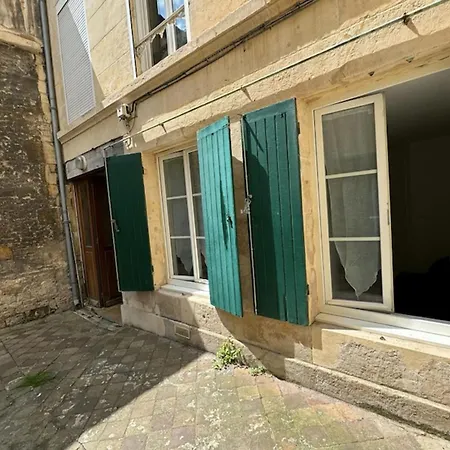Apartment Charming Close To The Chateau De