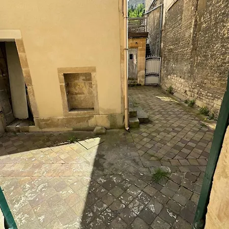 Apartment Charming Close To The Chateau De