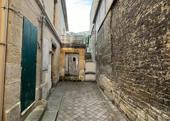 Charming Close To The Chateau De *